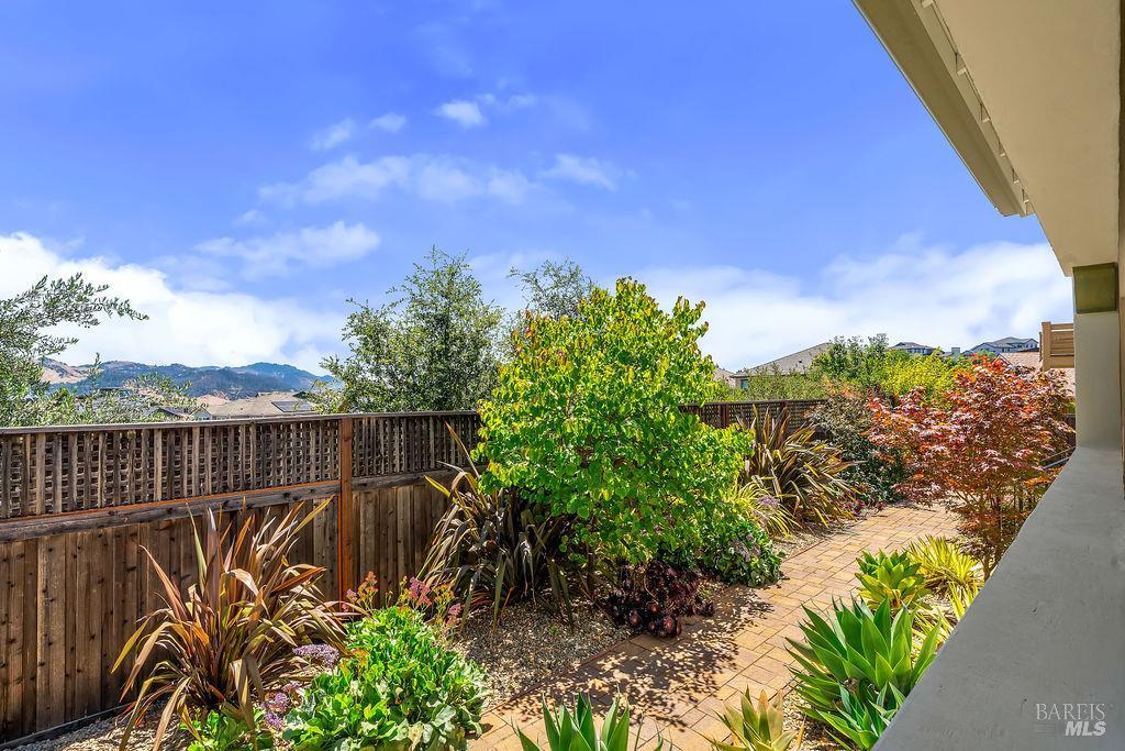 3965 Park Gardens Drive Santa Rosa CA 95404