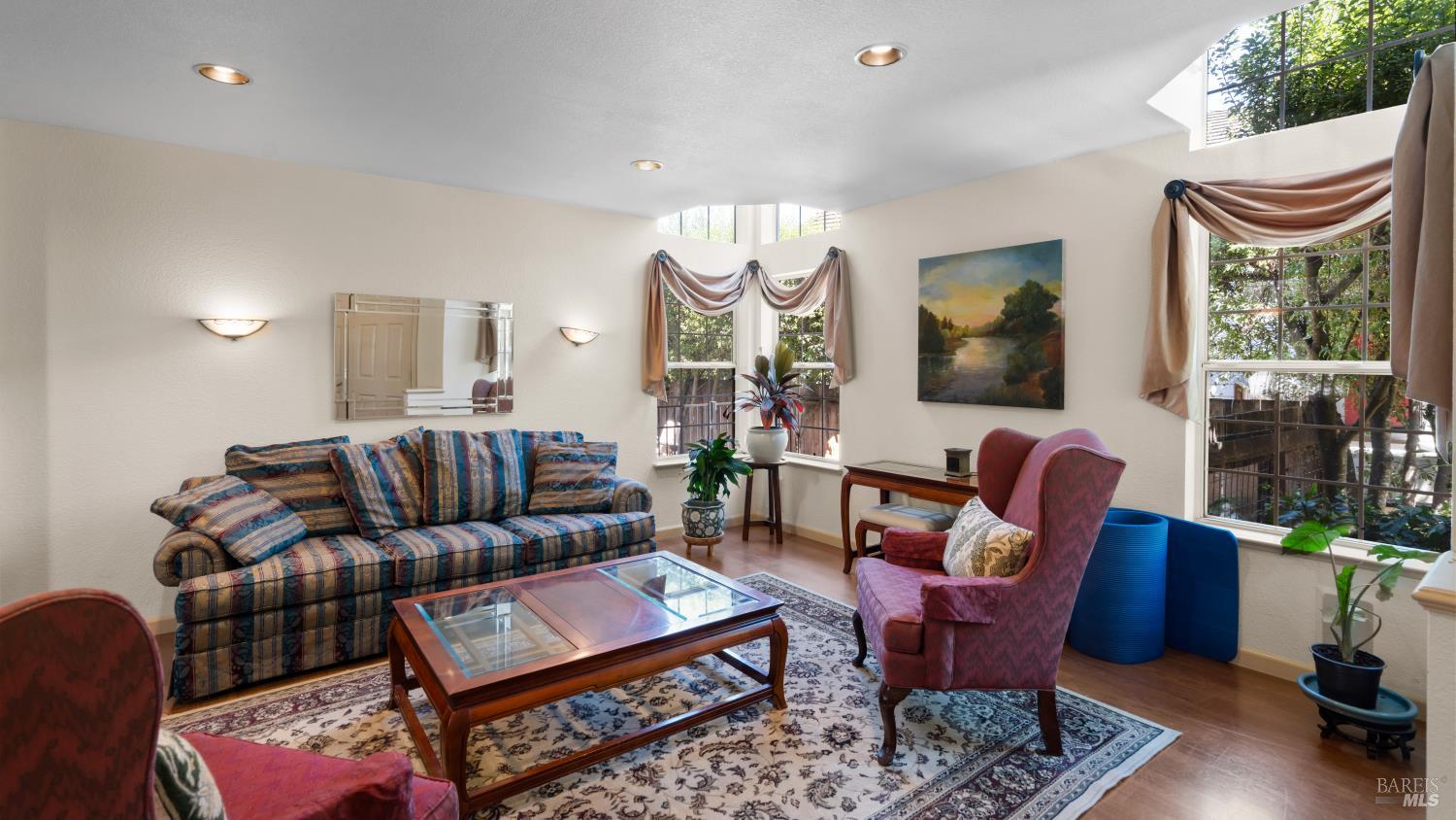 1751 Inverness Drive Petaluma CA 94954