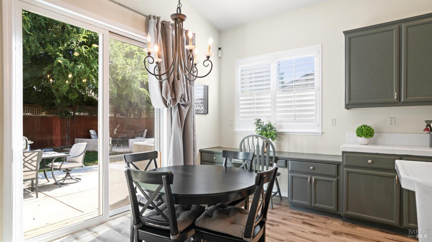 2215 Folsom Fair Circle Dixon CA 95620