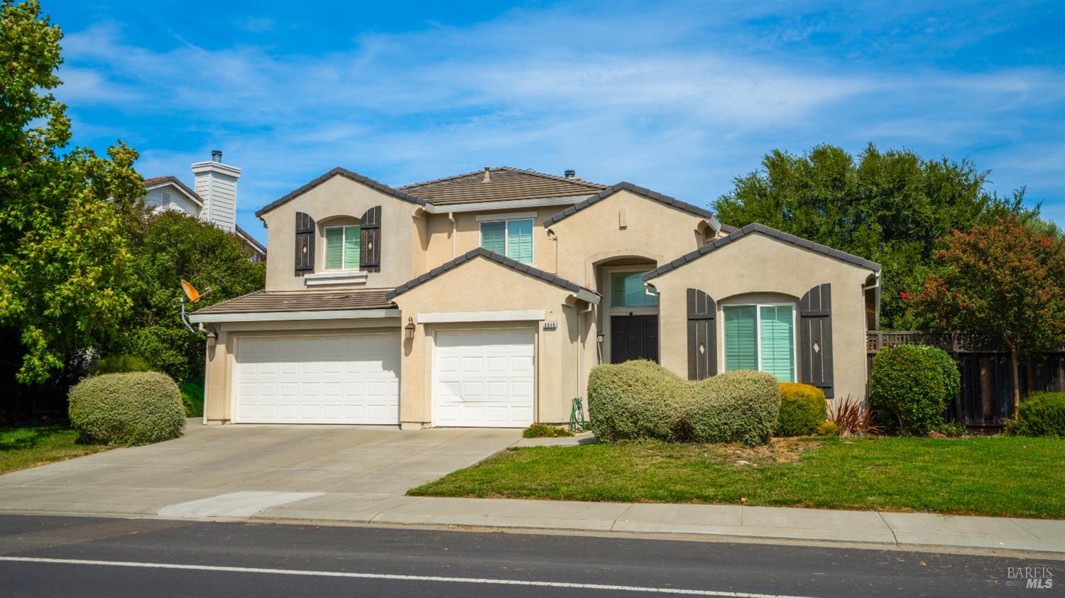 2215 Folsom Fair Circle Dixon CA 95620