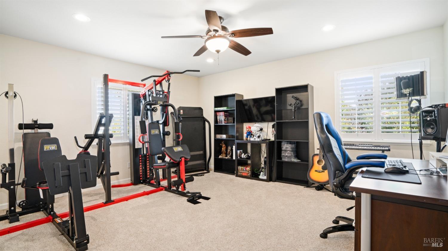 2215 Folsom Fair Circle Dixon CA 95620