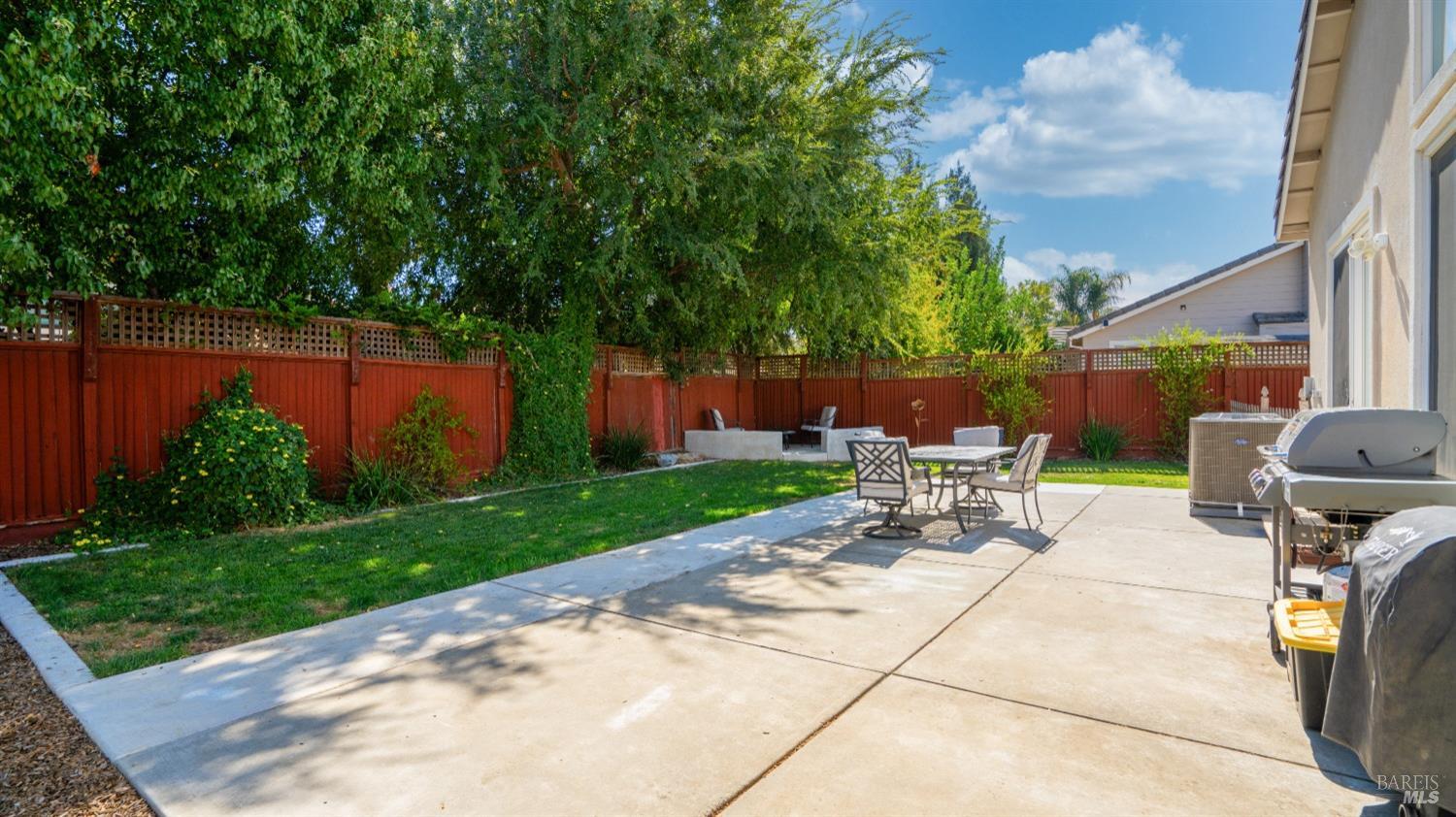 2215 Folsom Fair Circle Dixon CA 95620