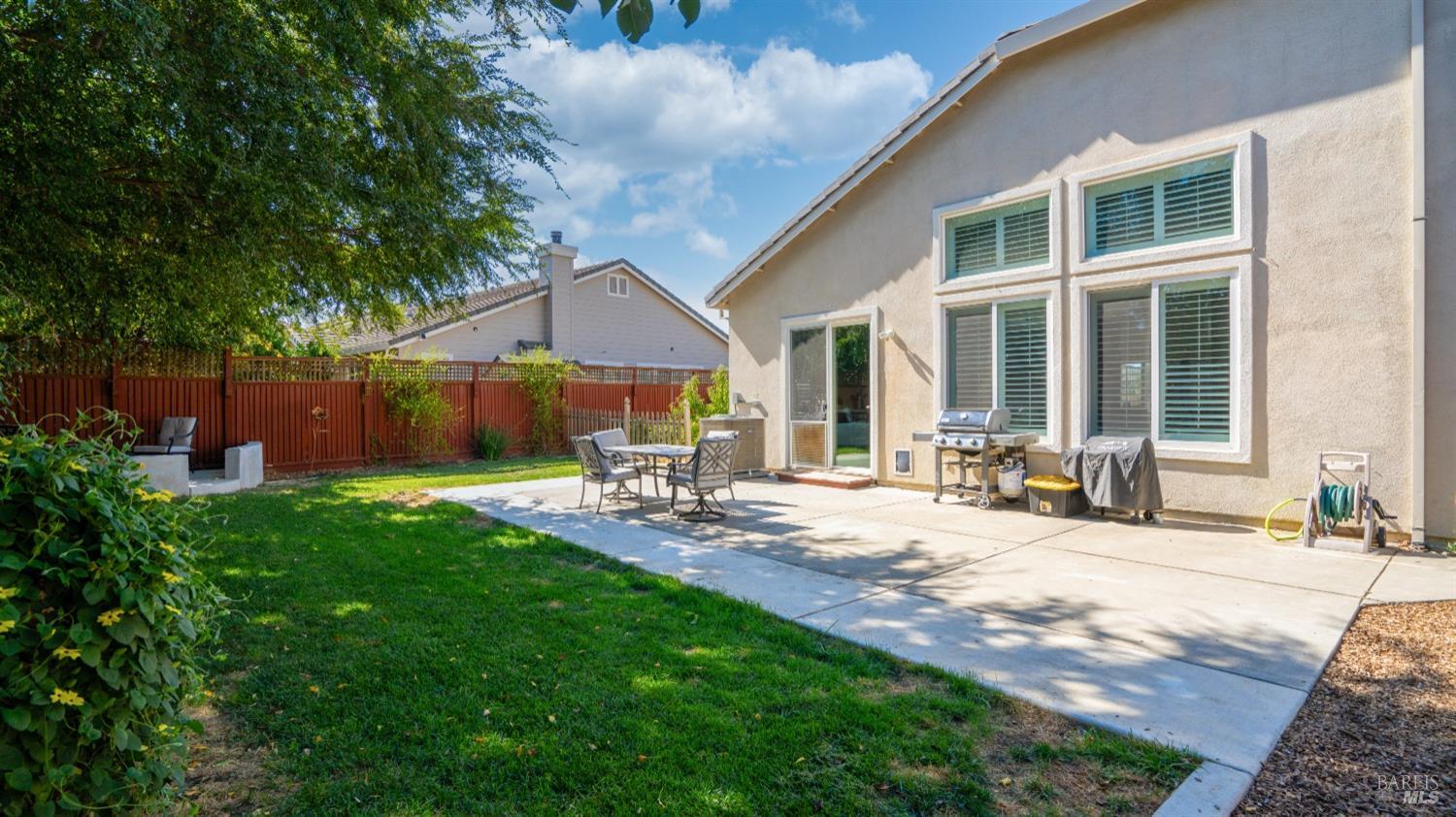 2215 Folsom Fair Circle Dixon CA 95620