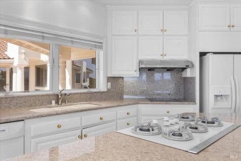 4076-4080 Old Redwood Highway Santa Rosa CA 95403