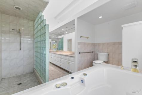 4076-4080 Old Redwood Highway Santa Rosa CA 95403