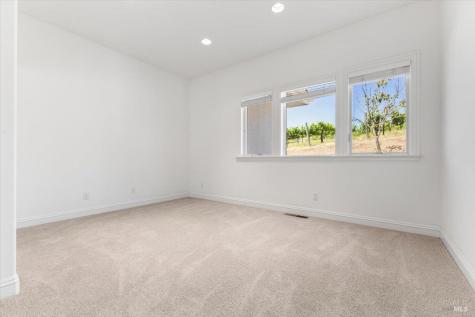 4076-4080 Old Redwood Highway Santa Rosa CA 95403