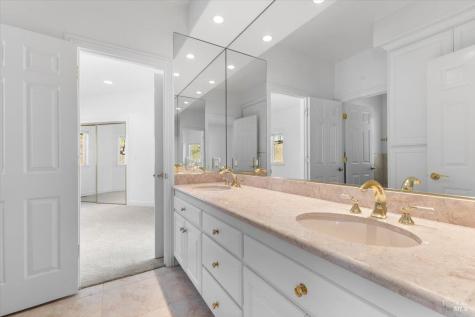 4076-4080 Old Redwood Highway Santa Rosa CA 95403