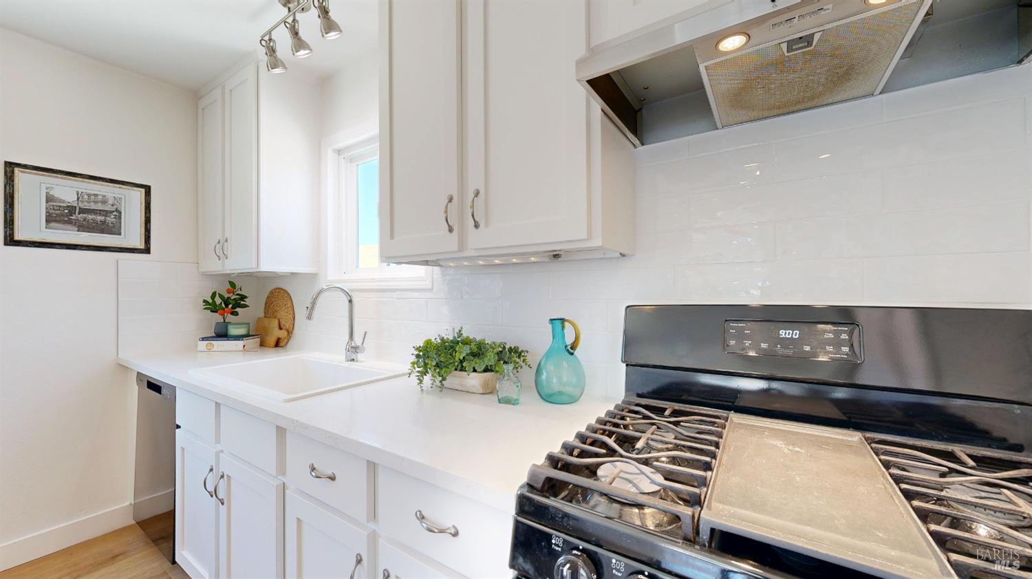 107 Decker Street Santa Rosa CA 95401