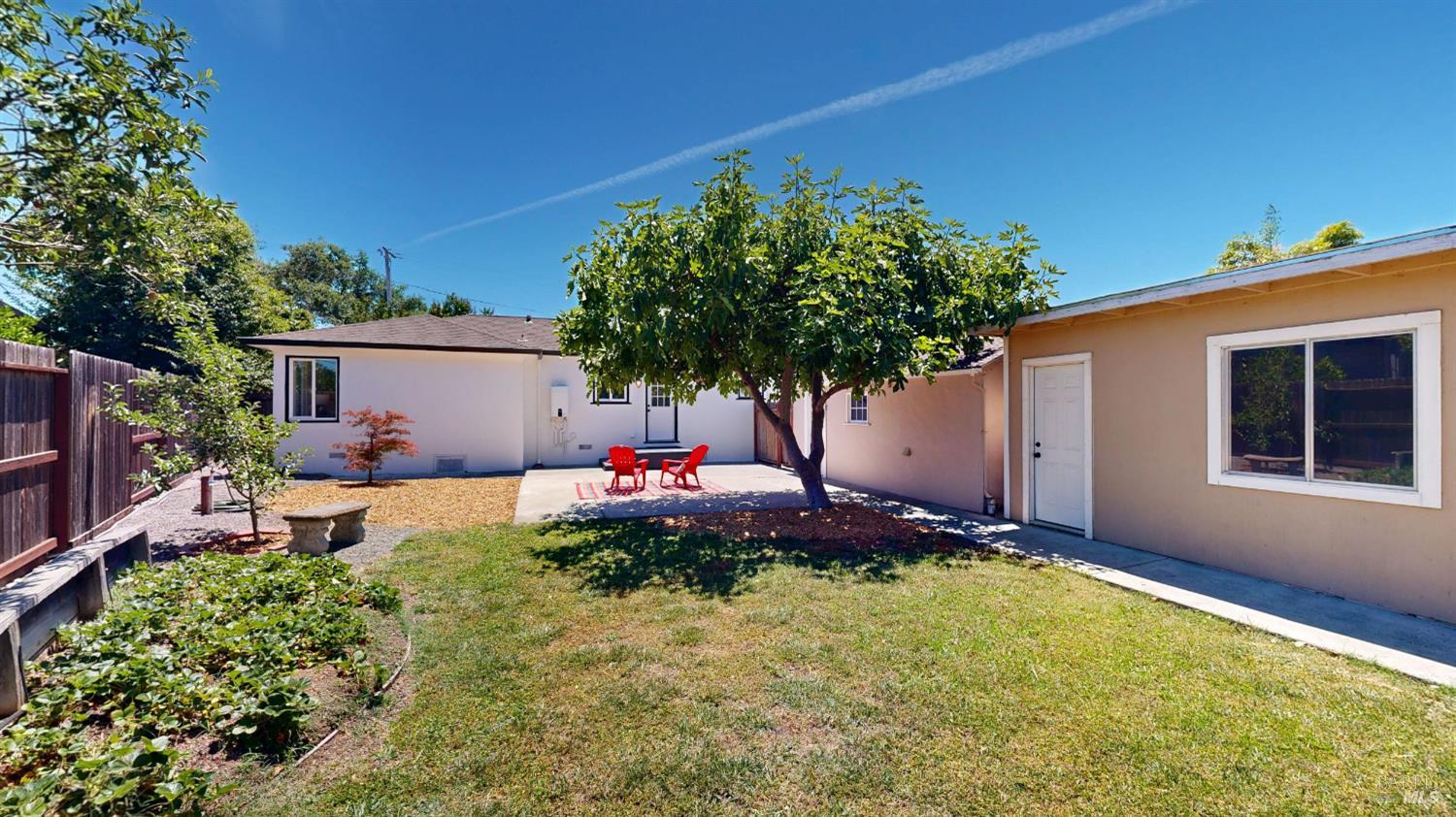 107 Decker Street Santa Rosa CA 95401