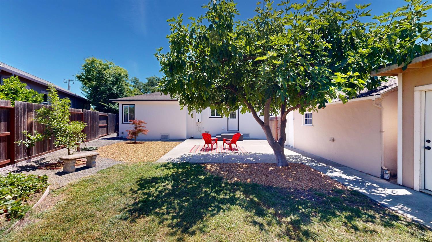 107 Decker Street Santa Rosa CA 95401