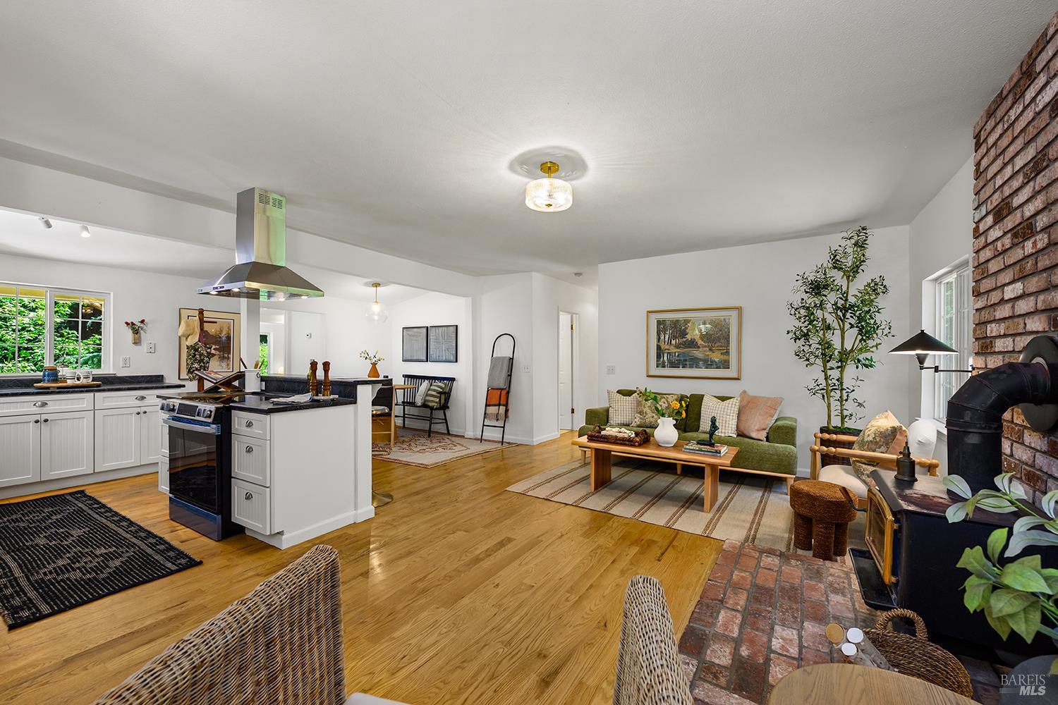 19092 Ridgecrest Drive Guerneville CA 95446