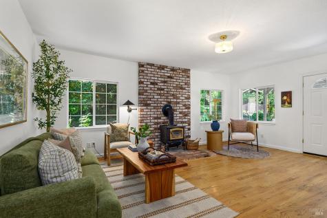 19092 Ridgecrest Drive Guerneville CA 95446