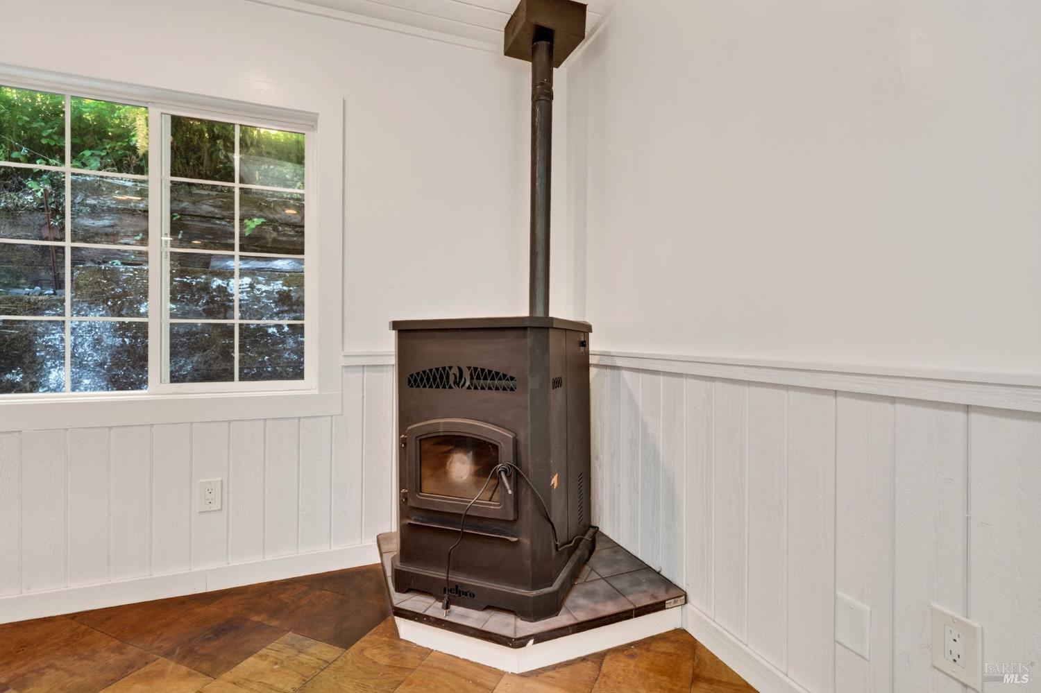 14567 Cherry Street Guerneville CA 95446