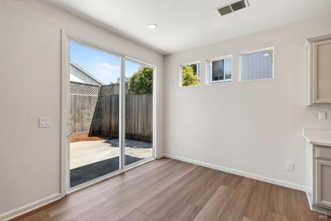 2974 Dutton Meadow Santa Rosa CA 95407