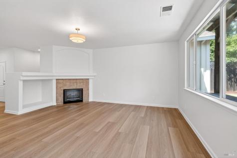 2974 Dutton Meadow Santa Rosa CA 95407