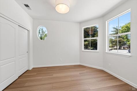 2974 Dutton Meadow Santa Rosa CA 95407