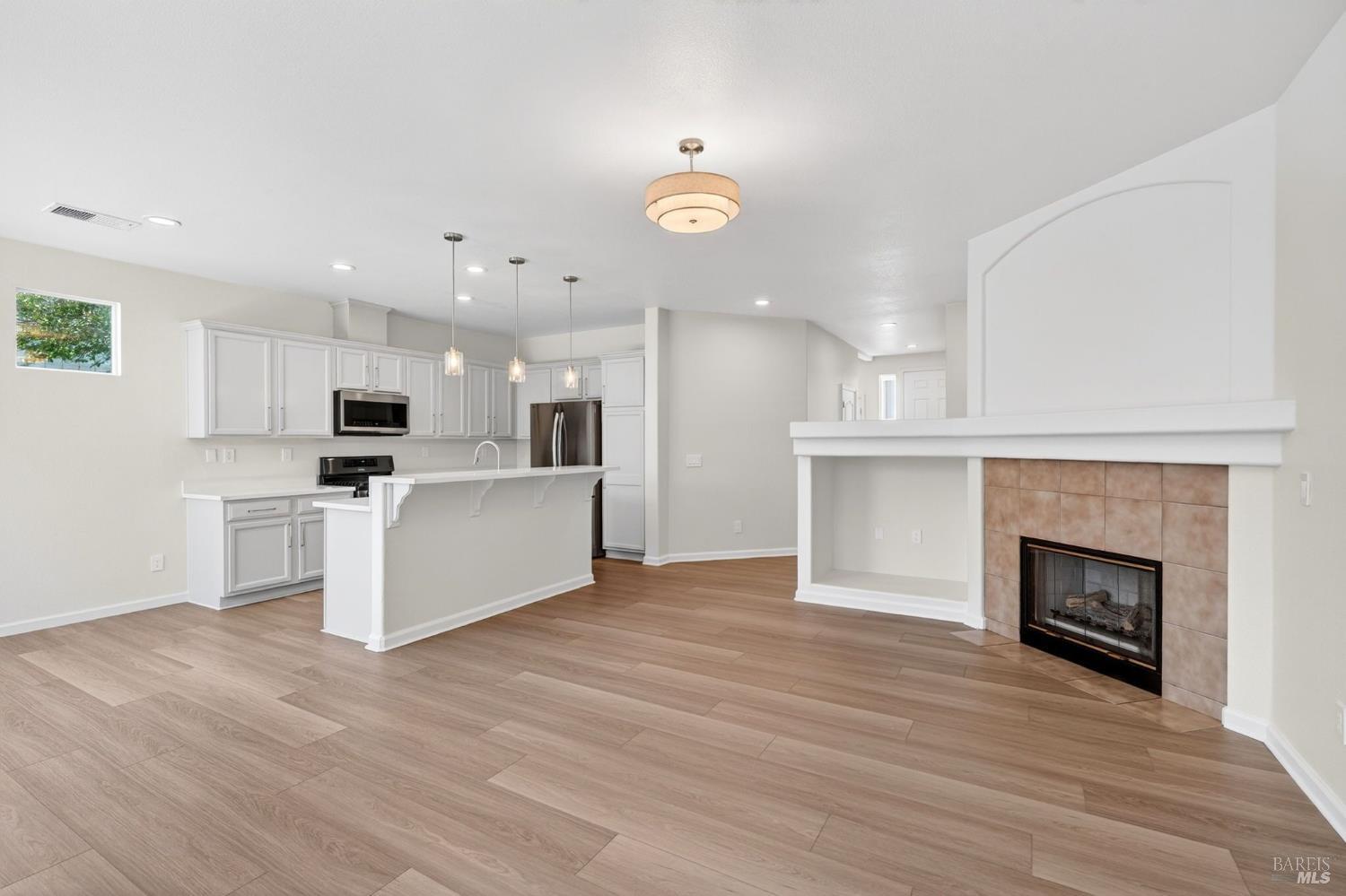 2974 Dutton Meadow Santa Rosa CA 95407