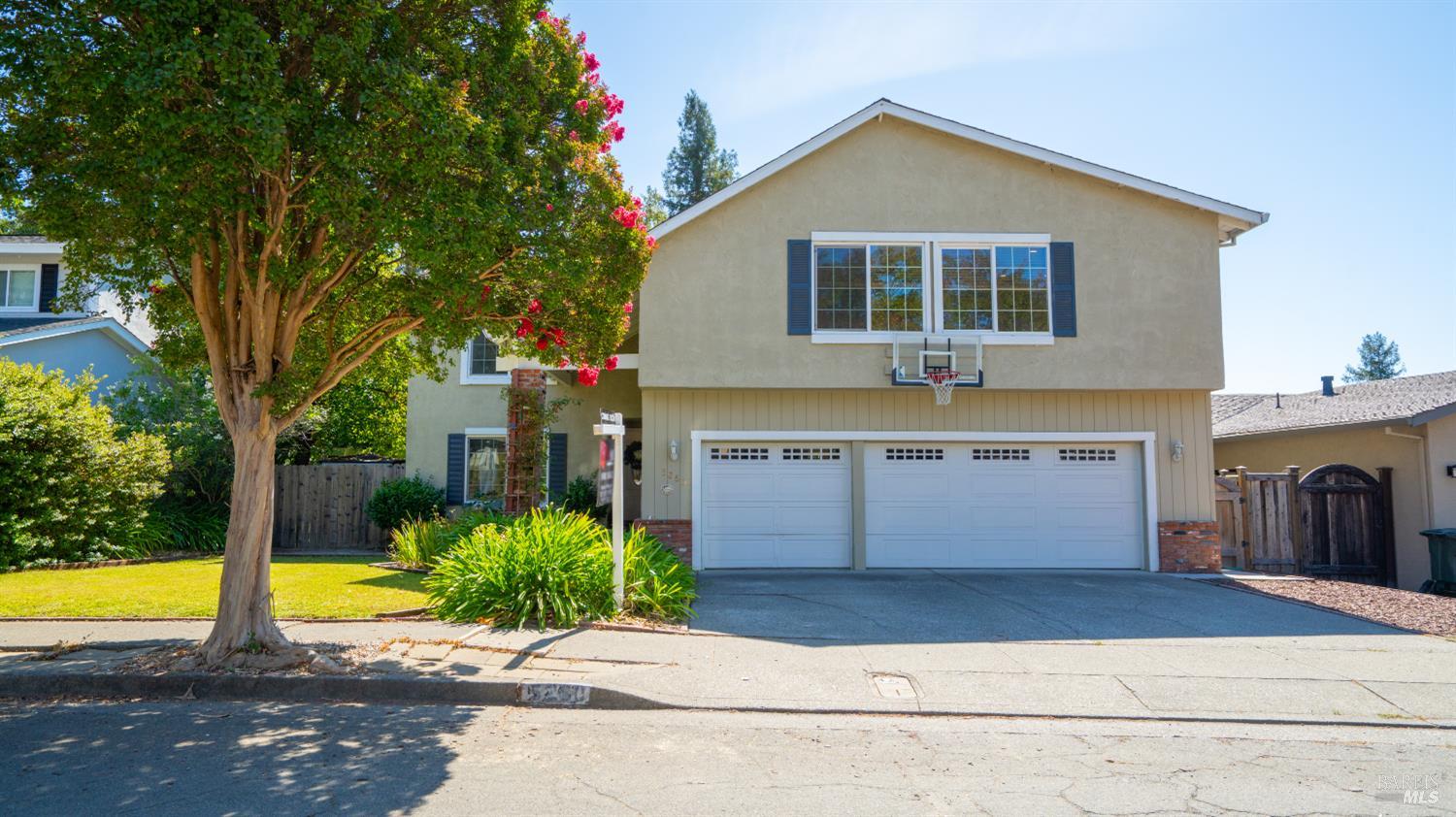 5260 San Luis Avenue Santa Rosa CA 95409