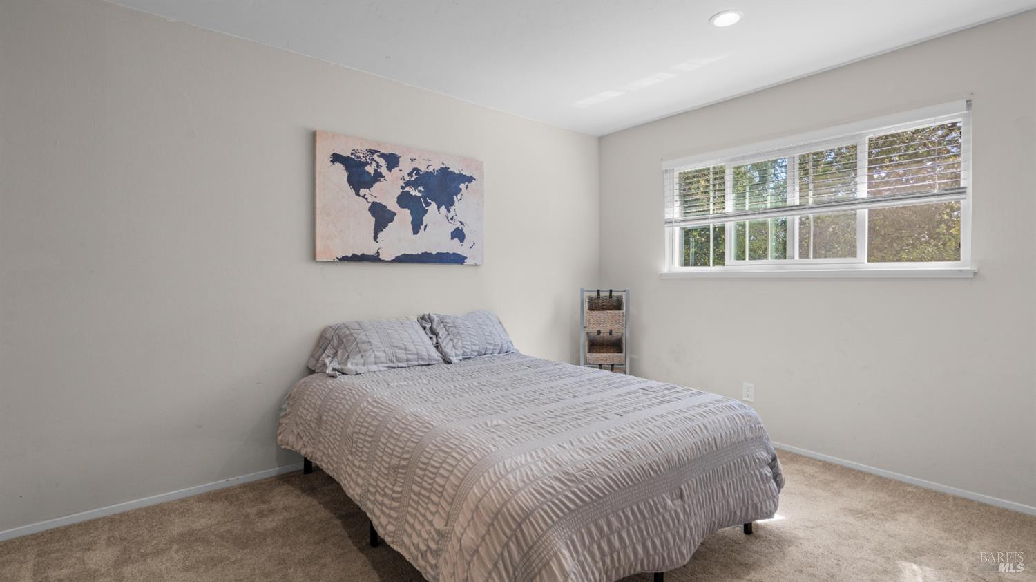 5260 San Luis Avenue Santa Rosa CA 95409