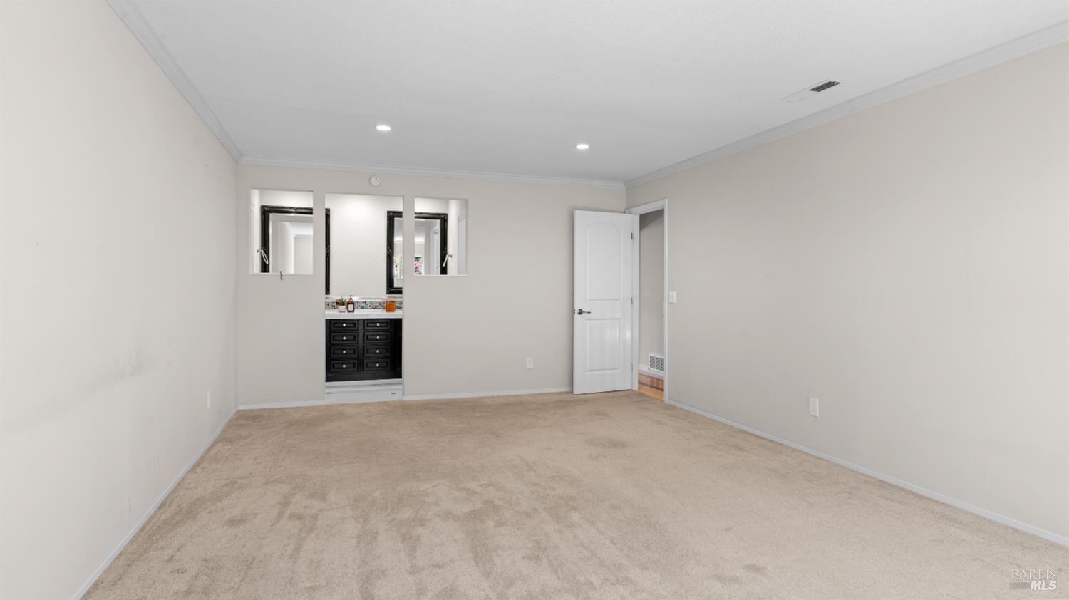 5260 San Luis Avenue Santa Rosa CA 95409