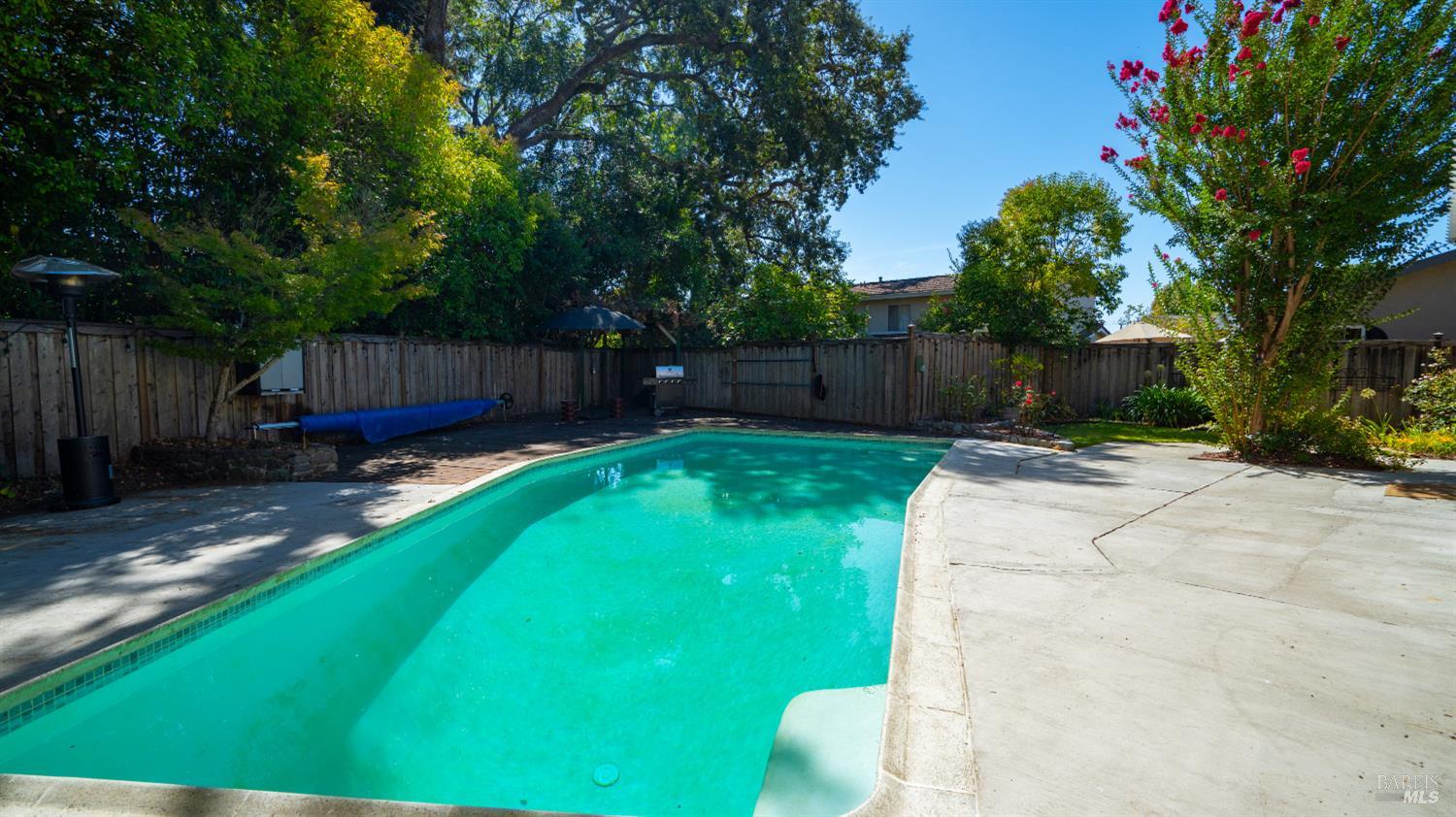 5260 San Luis Avenue Santa Rosa CA 95409