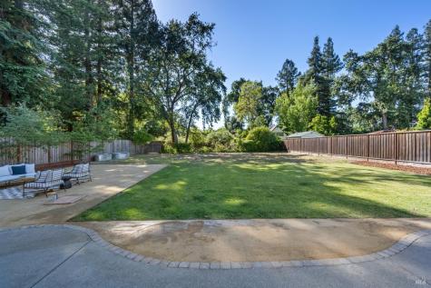 47 Hoff Road Kenwood CA 95442