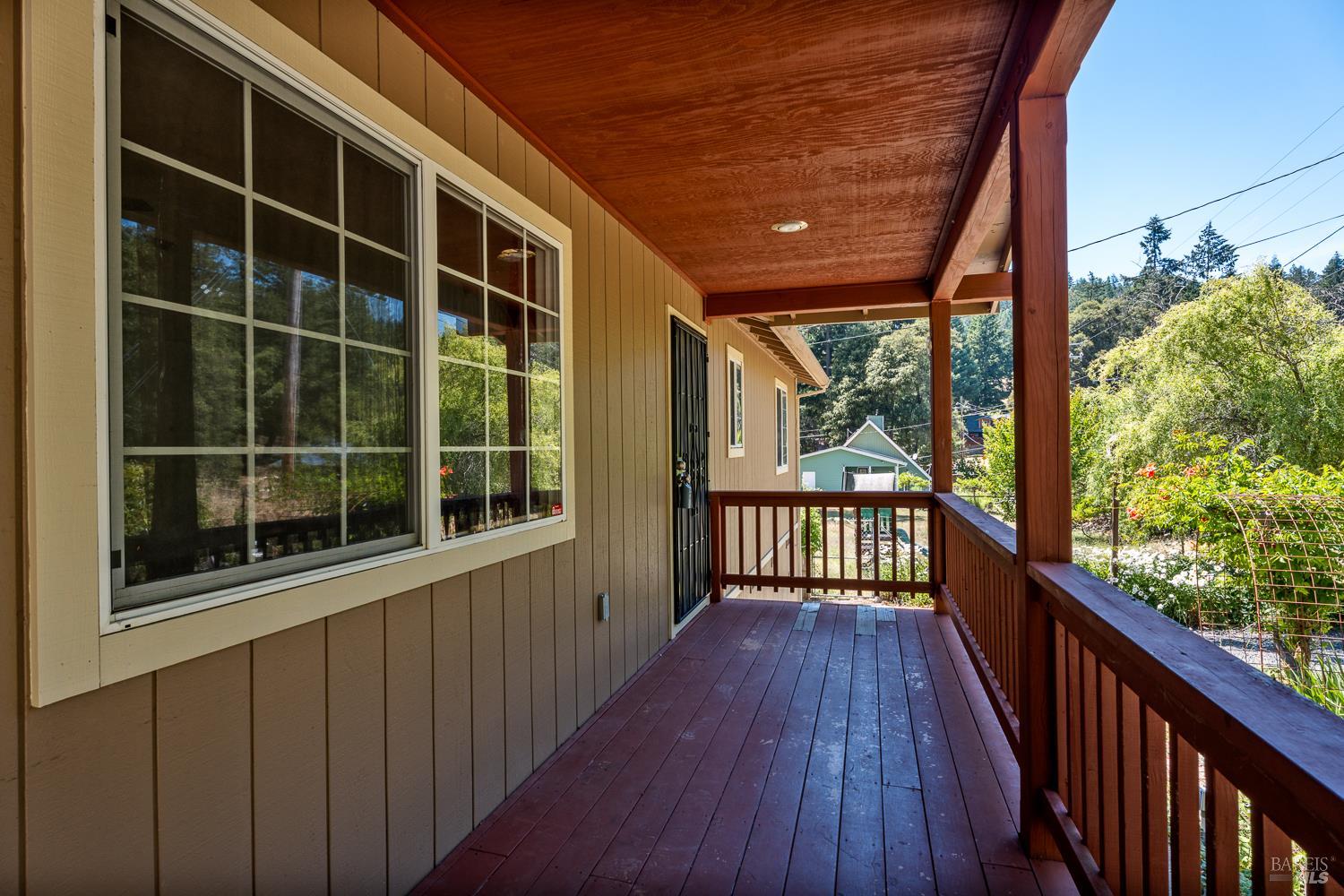 1853 Tulip Place Willits CA 95490