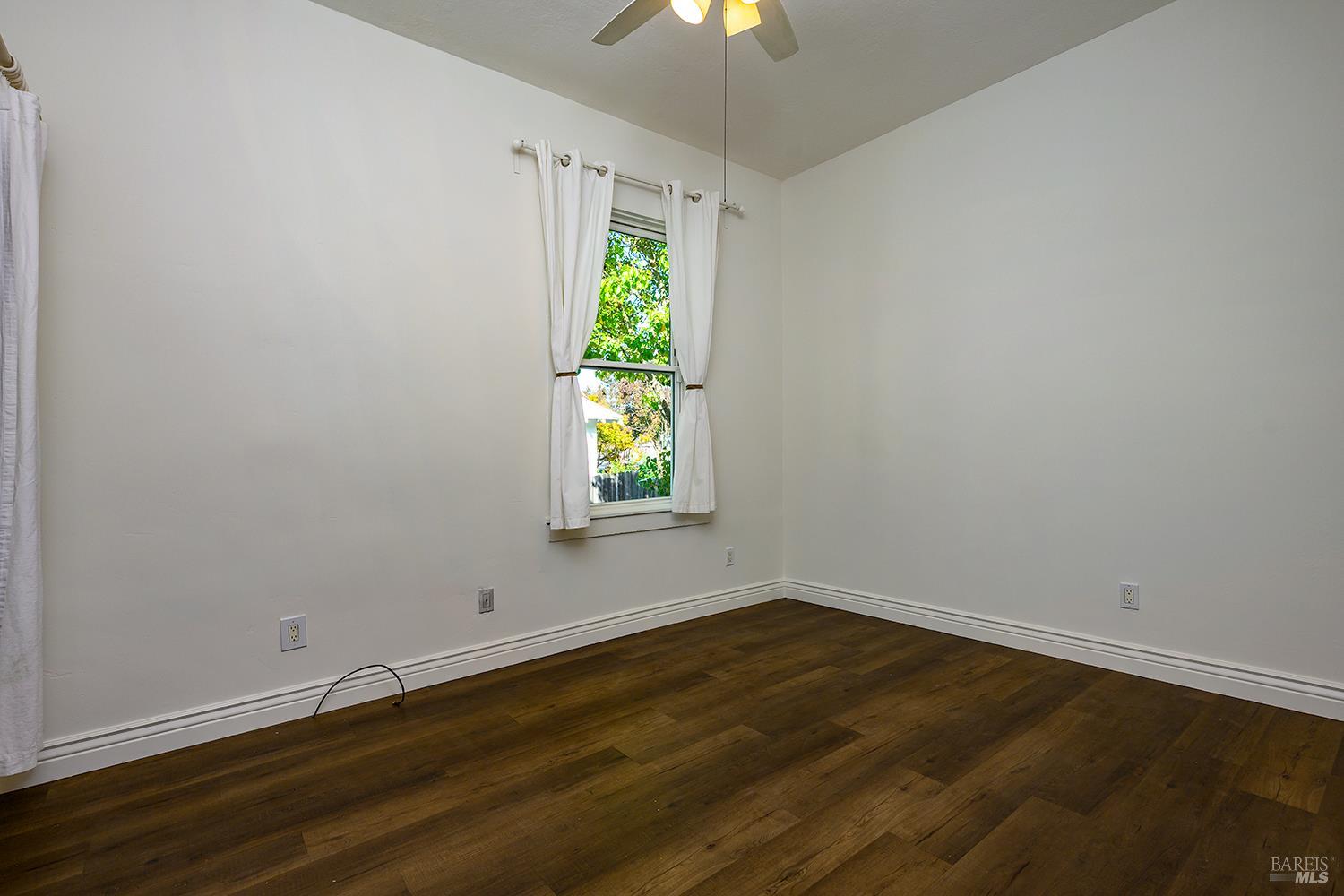 318 Mason Street Healdsburg CA 95448