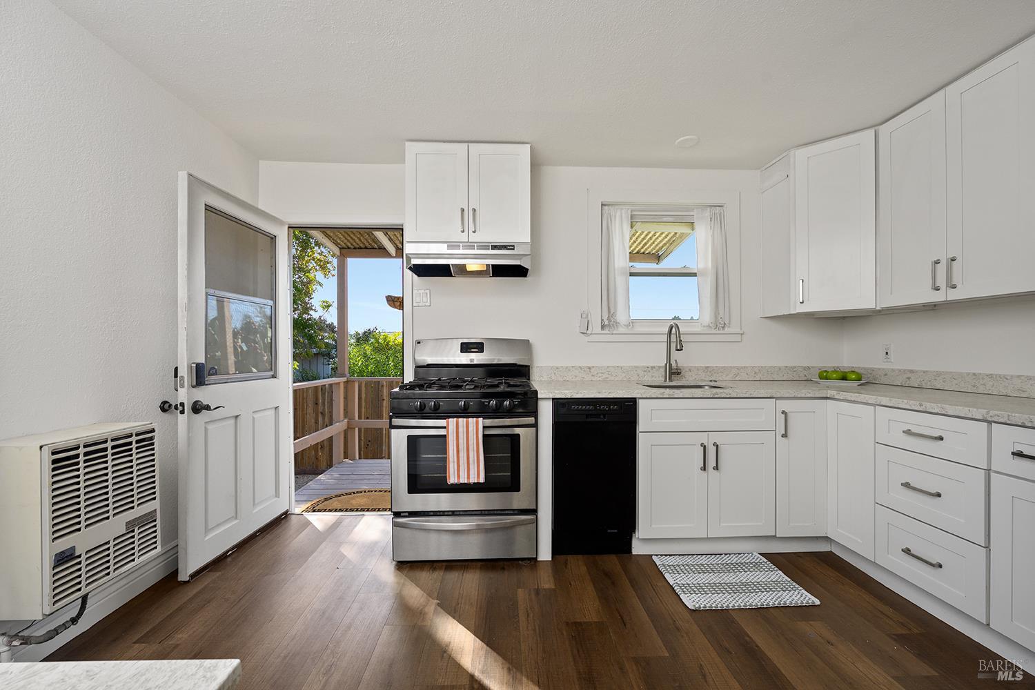 318 Mason Street Healdsburg CA 95448