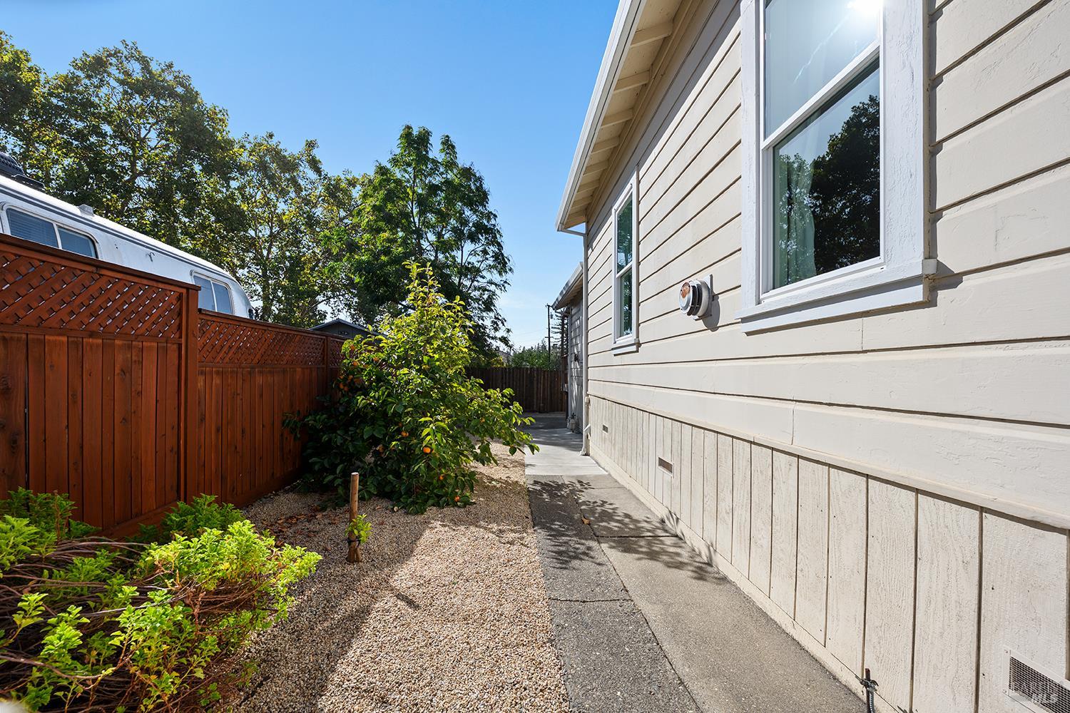 318 Mason Street Healdsburg CA 95448