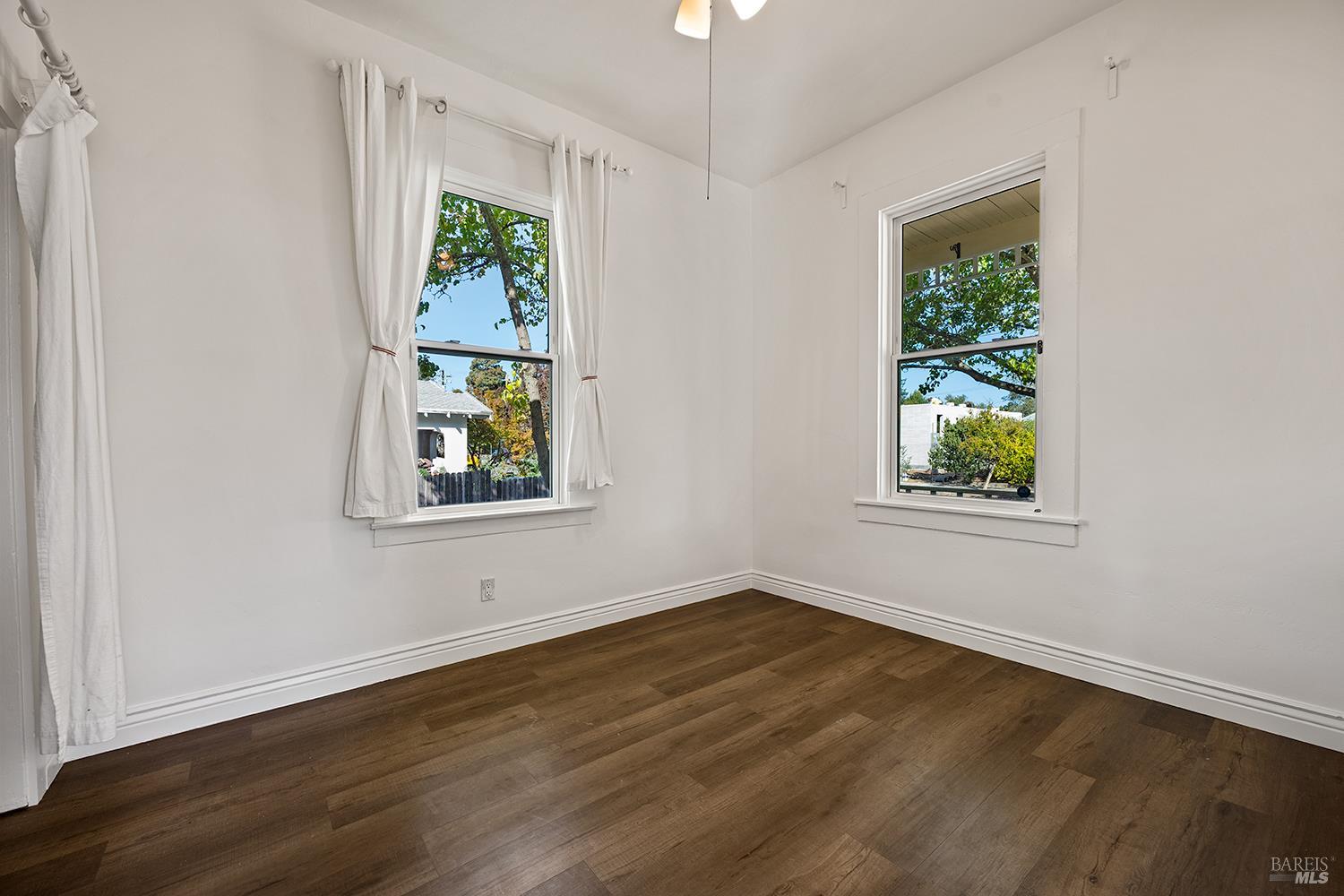 318 Mason Street Healdsburg CA 95448