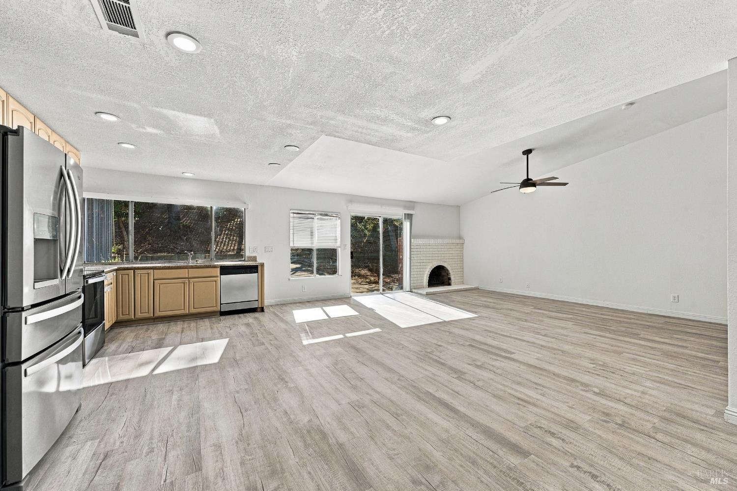 123 Gregory Lane Vallejo CA 94591
