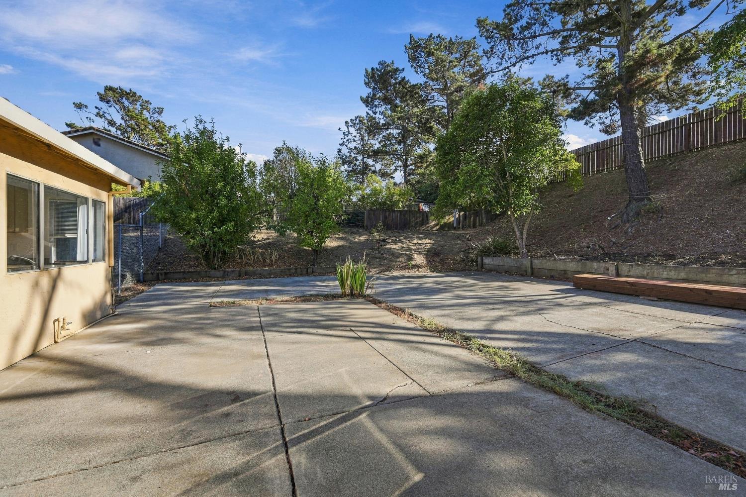 123 Gregory Lane Vallejo CA 94591