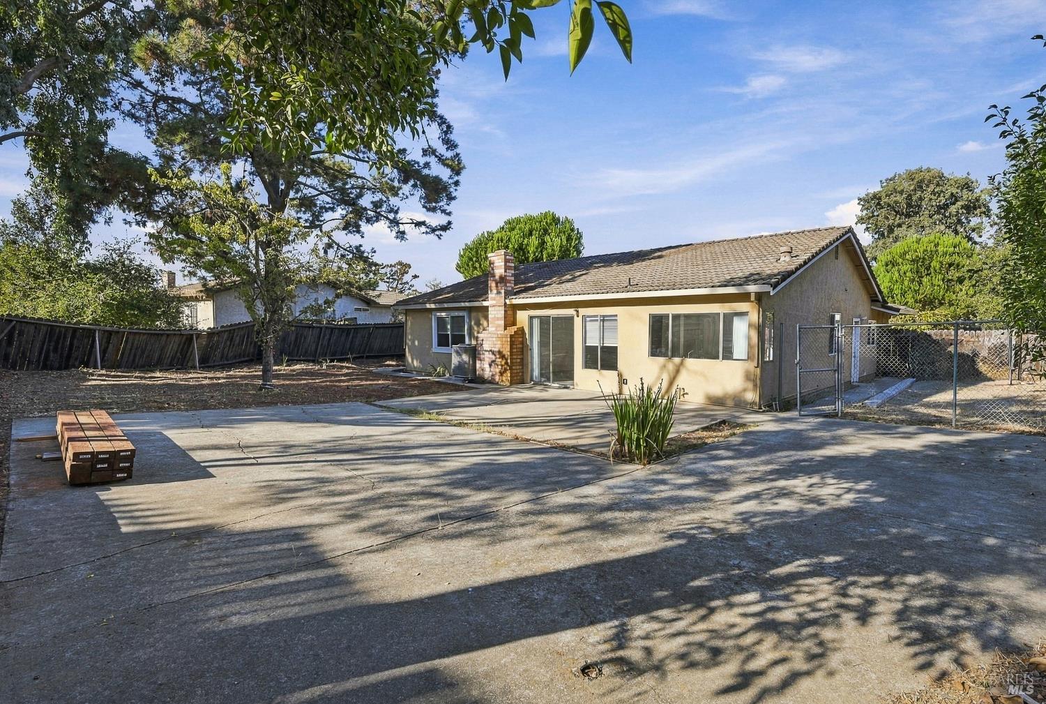 123 Gregory Lane Vallejo CA 94591