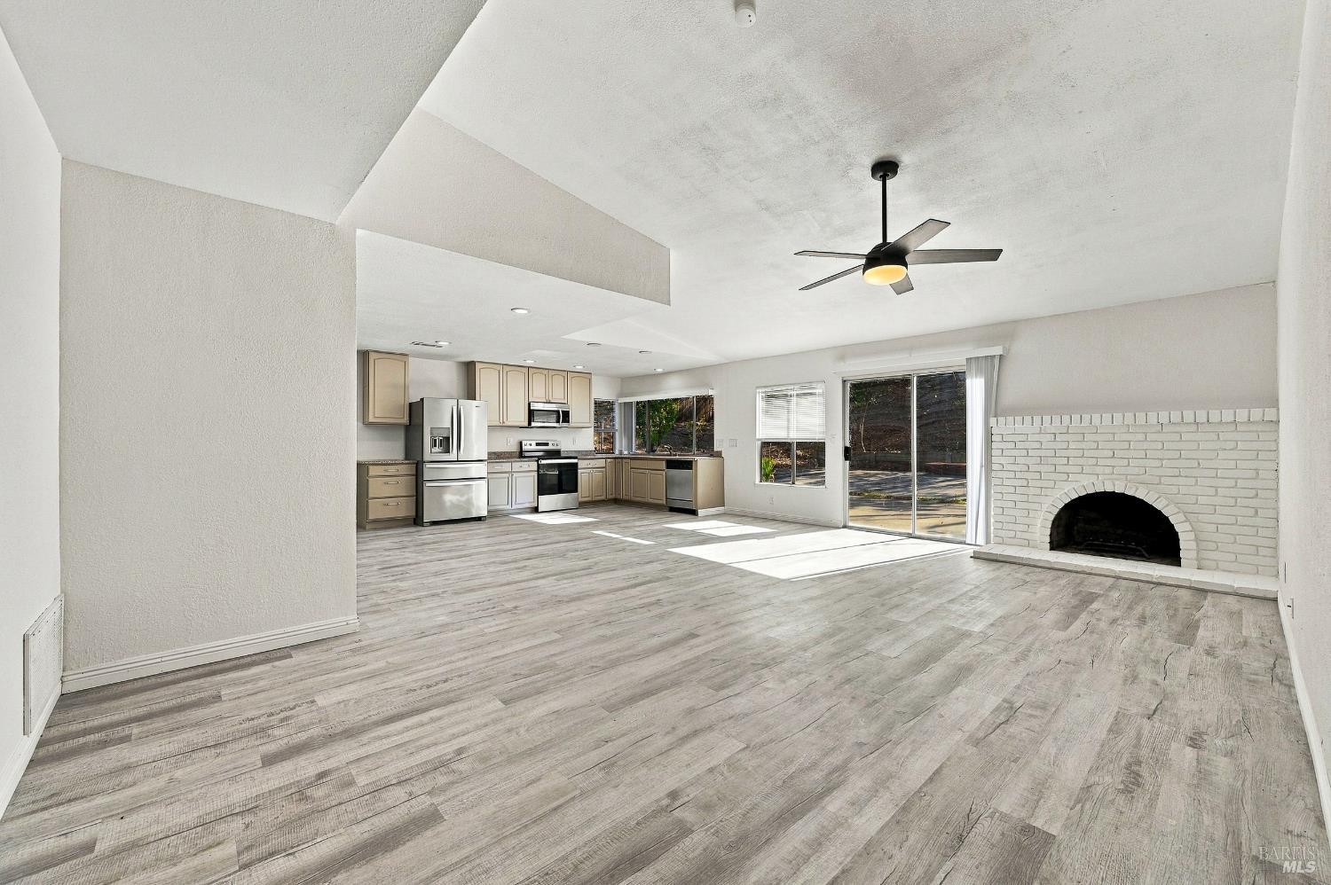 123 Gregory Lane Vallejo CA 94591