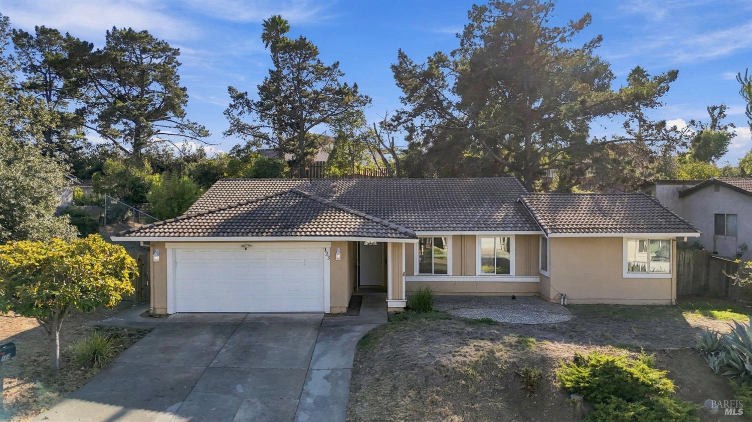 123 Gregory Lane Vallejo CA 94591