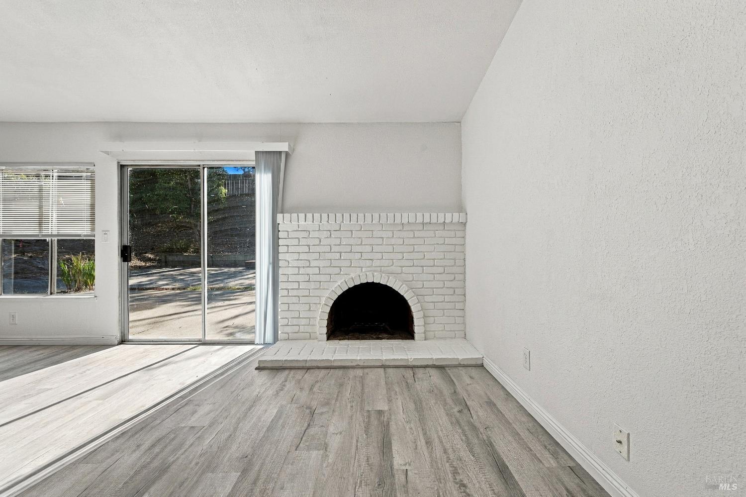 123 Gregory Lane Vallejo CA 94591