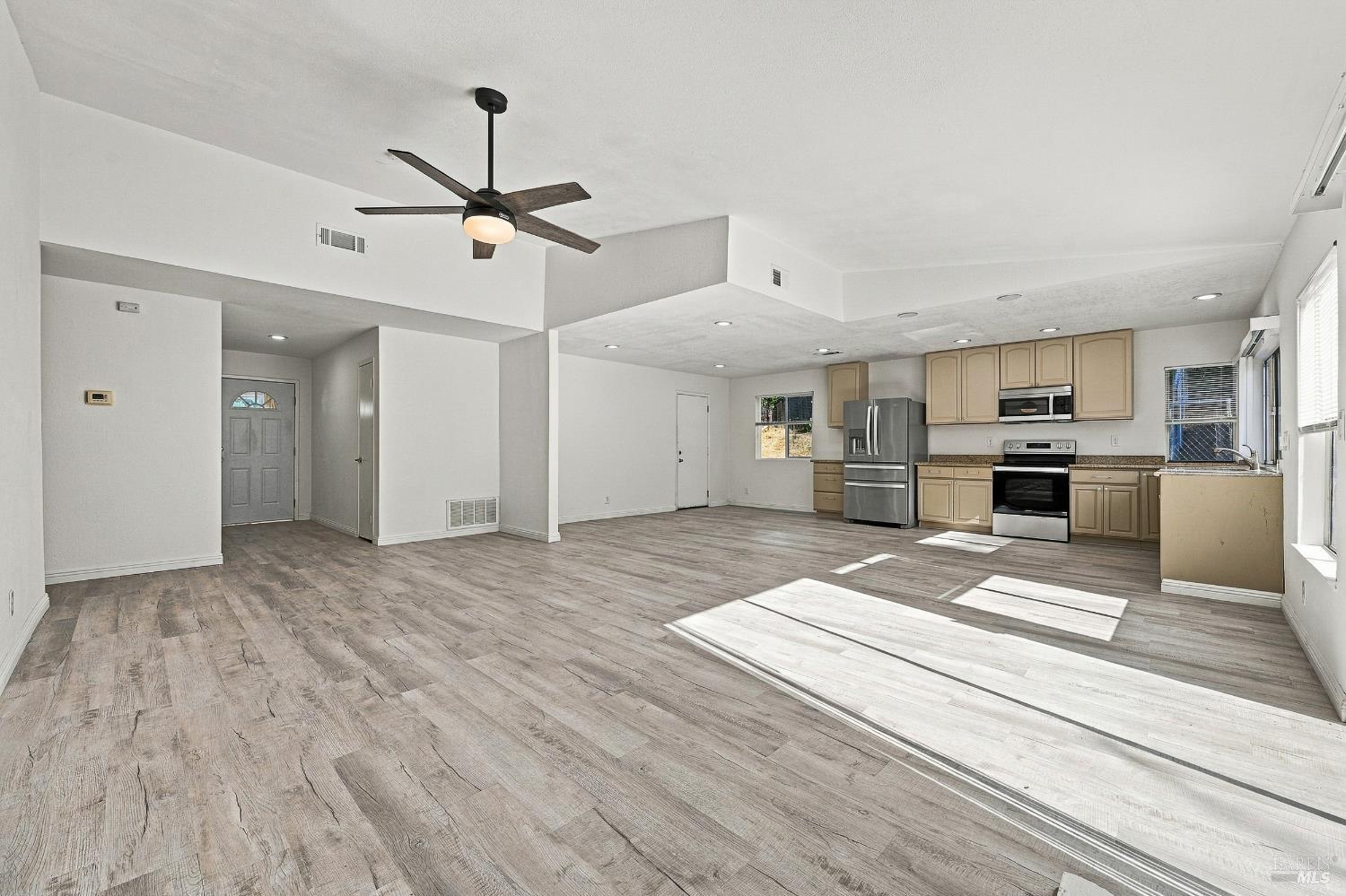 123 Gregory Lane Vallejo CA 94591