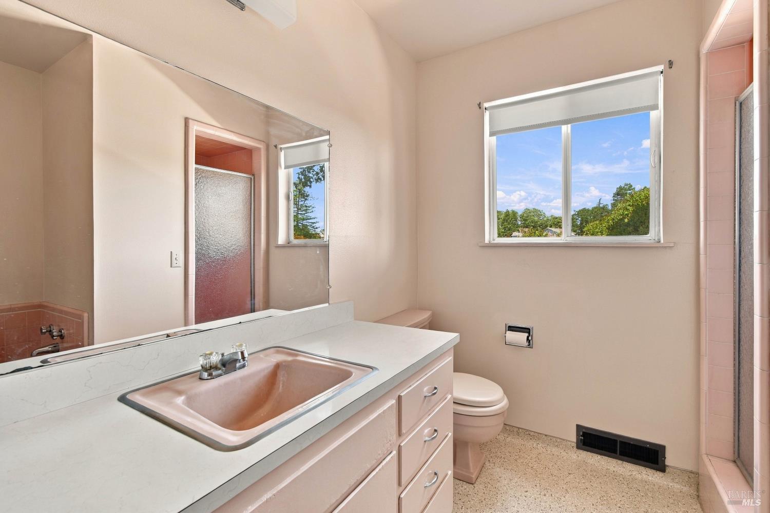 368 E School Street Cotati CA 94931