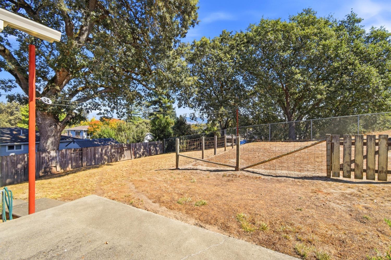 368 E School Street Cotati CA 94931