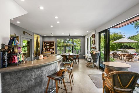 5520 W Soda Rock Lane Healdsburg CA 95448