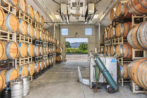 5520 W Soda Rock Lane Healdsburg CA 95448