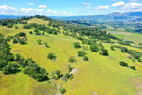 5520 W Soda Rock Lane Healdsburg CA 95448