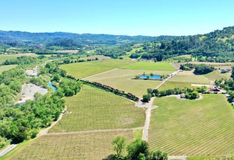 5520 W Soda Rock Lane Healdsburg CA 95448
