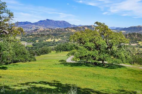 5520 W Soda Rock Lane Healdsburg CA 95448