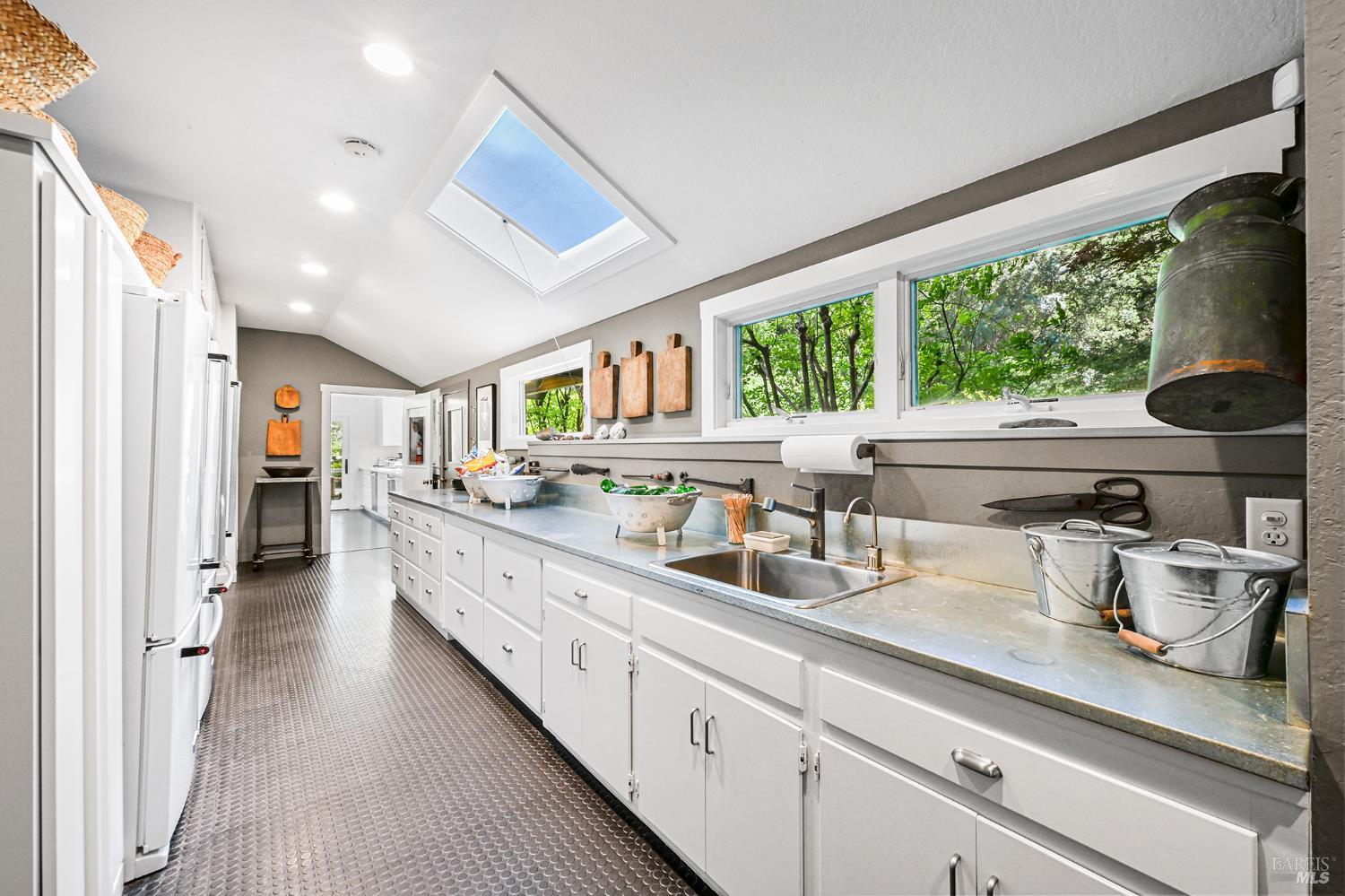 5520 W Soda Rock Lane Healdsburg CA 95448