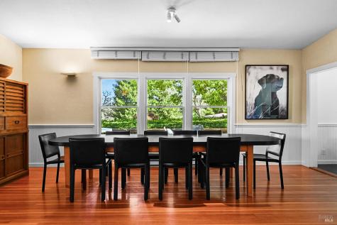 5520 W Soda Rock Lane Healdsburg CA 95448