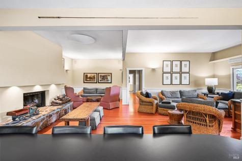5520 W Soda Rock Lane Healdsburg CA 95448