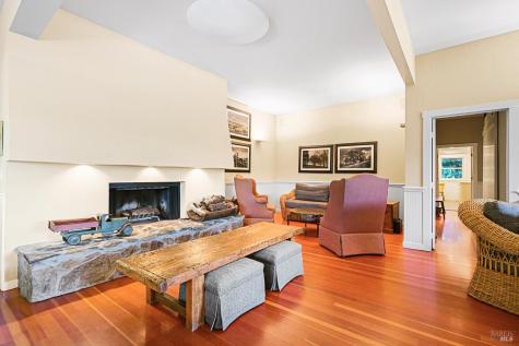 5520 W Soda Rock Lane Healdsburg CA 95448