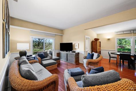 5520 W Soda Rock Lane Healdsburg CA 95448